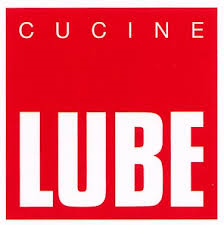 RINNOVATO SHOWROOM CUCINE LUBE
